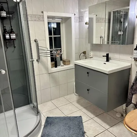 Cozy With Private Bathroom Close To Honefoss Knestang
