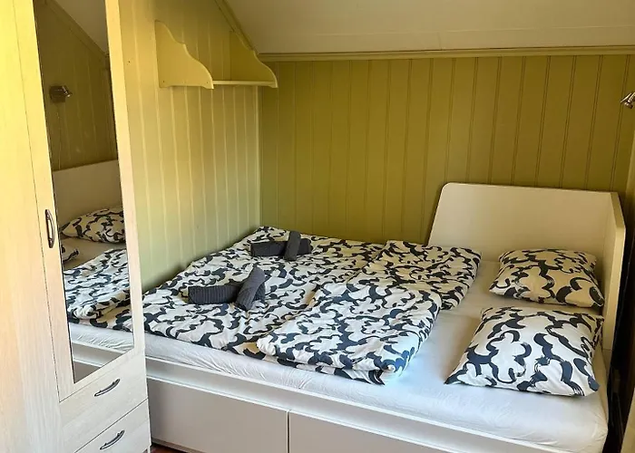 Cozy With Private Bathroom Close To Honefoss Séjour chez l'habitant Knestang