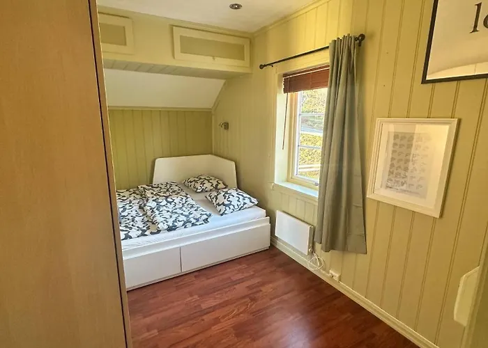 Cozy With Private Bathroom Close To Honefoss Knestang
