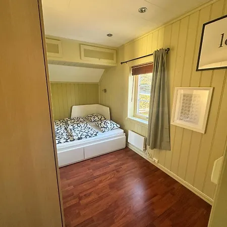 Cozy With Private Bathroom Close To Honefoss Knestang